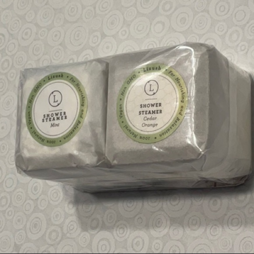 Mint and Cedar Orange Shower Steamers by Lizush